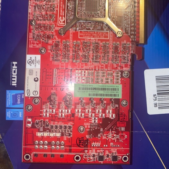 ATI Radeon 4870 - Picture 3 of 6